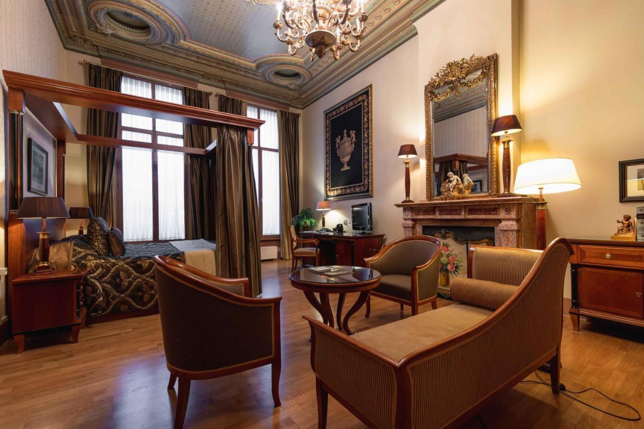 Grand Hotel En Residence De Draak 베르헨옵쏨 외부 사진